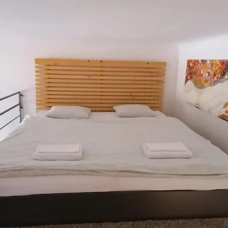 Apartment Charles Square